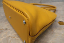 Load image into Gallery viewer, HERMES／BOLIDE 27 Swift leather Jaune ambre C Engraving Shoulder bag 700120104
