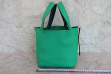 Load image into Gallery viewer, HERMES PICOTIN LOCK Eclat MM Clemence leather/Swift leather Menthe/Vert bosphore Z Engraving Hand bag 800050145
