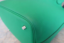 Load image into Gallery viewer, HERMES PICOTIN LOCK Eclat MM Clemence leather/Swift leather Menthe/Vert bosphore Z Engraving Hand bag 800050145
