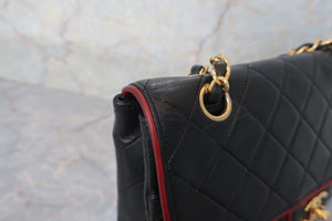 CHANEL Matelasse chain shoulder bag Lambskin Black/Red/Gold hadware Shoulder bag 600110008