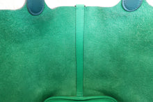 Load image into Gallery viewer, HERMES PICOTIN LOCK Eclat MM Clemence leather/Swift leather Menthe/Vert bosphore Z Engraving Hand bag 800050145
