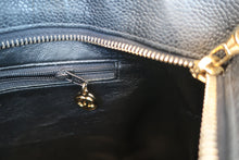 画像をギャラリービューアに読み込む, CHANEL/シャネル 復刻トート キャビアスキン ブラック/ゴールド金具 トートバッグ 700080156
