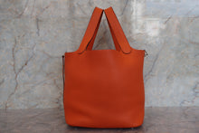 画像をギャラリービューアに読み込む, HERMES／エルメス ピコタンロックＭＭ トリヨンクレマンス オレンジ □N刻印 ハンドバッグ 700100185
