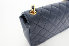 将图片加载到图库查看器，CHANEL/香奈儿 迷你CF 链条包 羊皮 Navy/Gold hardware(藏蓝色/金色金属) 肩背包 800100041

