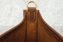 Load image into Gallery viewer, HERMES  EVELYNE TPM Clemence leather Gold B Engraving Shoulder bag600120190
