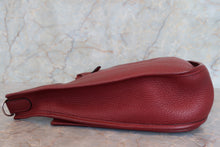 将图片加载到图库查看器，HERMES  EVELYNE 2GM Clemence leather Rouge H Shoulder bag 700040123
