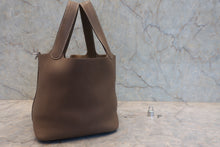 将图片加载到图库查看器，HERMES PICOTIN LOCK MM Clemence leather Etoupe gray D刻印 Hand bag 800080178
