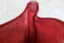 将图片加载到图库查看器，HERMES  EVELYNE 2GM Clemence leather Rouge H Shoulder bag 700040123

