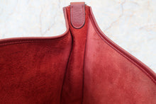 将图片加载到图库查看器，HERMES  EVELYNE 2GM Clemence leather Rouge H Shoulder bag 700040123
