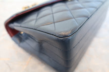 Load image into Gallery viewer, CHANEL Matelasse chain shoulder bag Lambskin Navy/Gold hadware Shoulder bag 700120026
