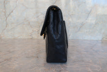 画像をギャラリービューアに読み込む, CHANEL/シャネル マトラッセバイカラーチェーンショルダーバッグ ラムスキン ネイビー/ブラック/ゴールド金具 ショルダーバッグ 800010101
