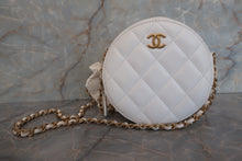 将图片加载到图库查看器，CHANEL/香奈儿 CF 圆形 链条包 羊皮 White/Gold hadware(白色/金色金属) 肩背包  600100148
