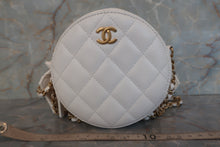 将图片加载到图库查看器，CHANEL/香奈儿 CF 圆形 链条包 羊皮 White/Gold hadware(白色/金色金属) 肩背包  600100148
