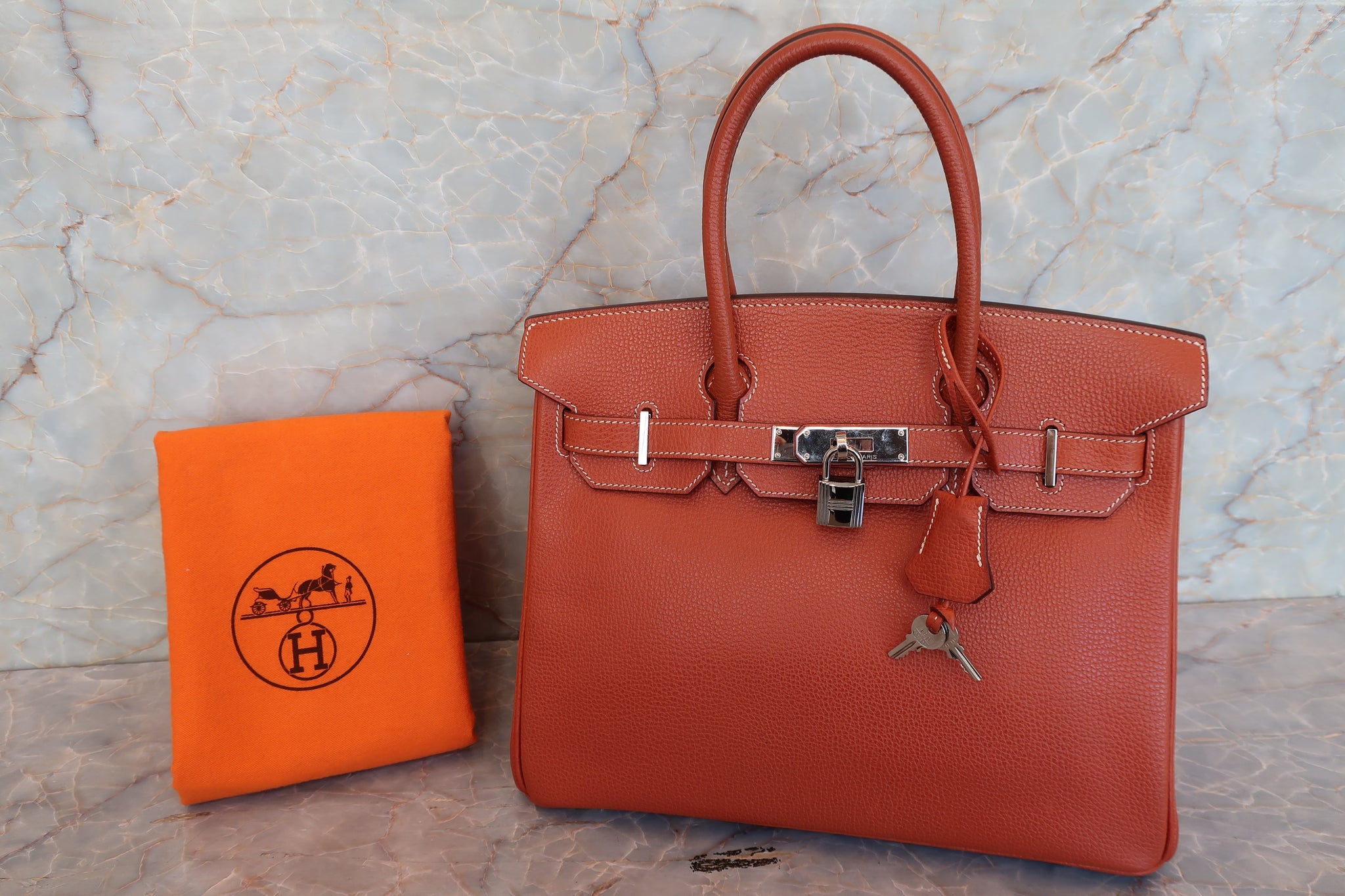 ■070701-170■使用頻度少/超美品■HERMES/エルメス■サンルイ■ A Toute Berline ! leather eyelet scarf 70 - Grey | Hermès USA