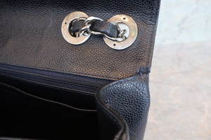 CHANEL/シャネル 中マトラッセシングルフラップチェーンショルダーバッグ キャビアスキン ネイビー/シルバー金具 ショルダーバッグ 700080164