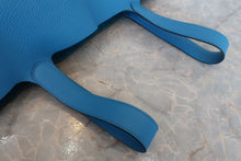 画像をギャラリービューアに読み込む, HERMES／エルメス ピコタンロックGM トリヨンクレマンス ブルーザンジバル X刻印 ハンドバッグ 800020206
