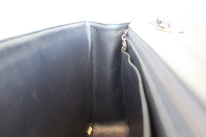 CHANEL Medium Matelasse Single flap chain shoulder bag Caviar skin Navy/Silver hadware Shoulder bag 700080164