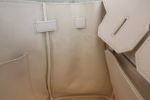 Load image into Gallery viewer, HERMES BIRKIN 35 Epsom leather White □K Engraving Hand bag 600070071
