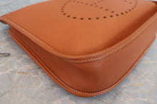 Load image into Gallery viewer, HERMES EVELYNE 2PM Graine Couchevel leather Cognac □H Engraving Shoulder bag 700030200
