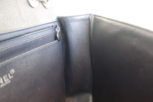 CHANEL Medium Matelasse Single flap chain shoulder bag Caviar skin Navy/Silver hadware Shoulder bag 700080164