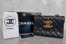 Load image into Gallery viewer, CHANEL Big CC mark chain shoulder bag Lambskin Black/Gold hadware Shoulder bag 600110007
