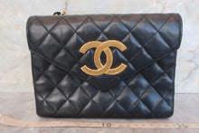 Load image into Gallery viewer, CHANEL Big CC mark chain shoulder bag Lambskin Black/Gold hadware Shoulder bag 600110007
