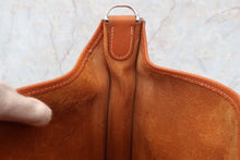 Load image into Gallery viewer, HERMES EVELYNE 2PM Graine Couchevel leather Cognac □H Engraving Shoulder bag 700030200
