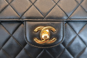 CHANEL Matelasse double flap chain shoulder bag Lambskin Black/Gold hadware Shoulder bag 600050007