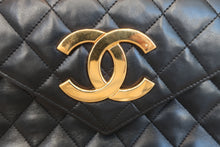 Load image into Gallery viewer, CHANEL Big CC mark chain shoulder bag Lambskin Black/Gold hadware Shoulder bag 600110007
