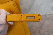 画像をギャラリービューアに読み込む, HERMES／エルメス バーキン35 トリヨンクレマンス ジョーヌ □G刻印 ハンドバッグ 700070165

