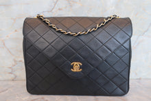 画像をギャラリービューアに読み込む, CHANEL/シャネル マトラッセチェーンショルダーバッグ ラムスキン ブラック/ゴールド金具 ショルダーバッグ 700080159
