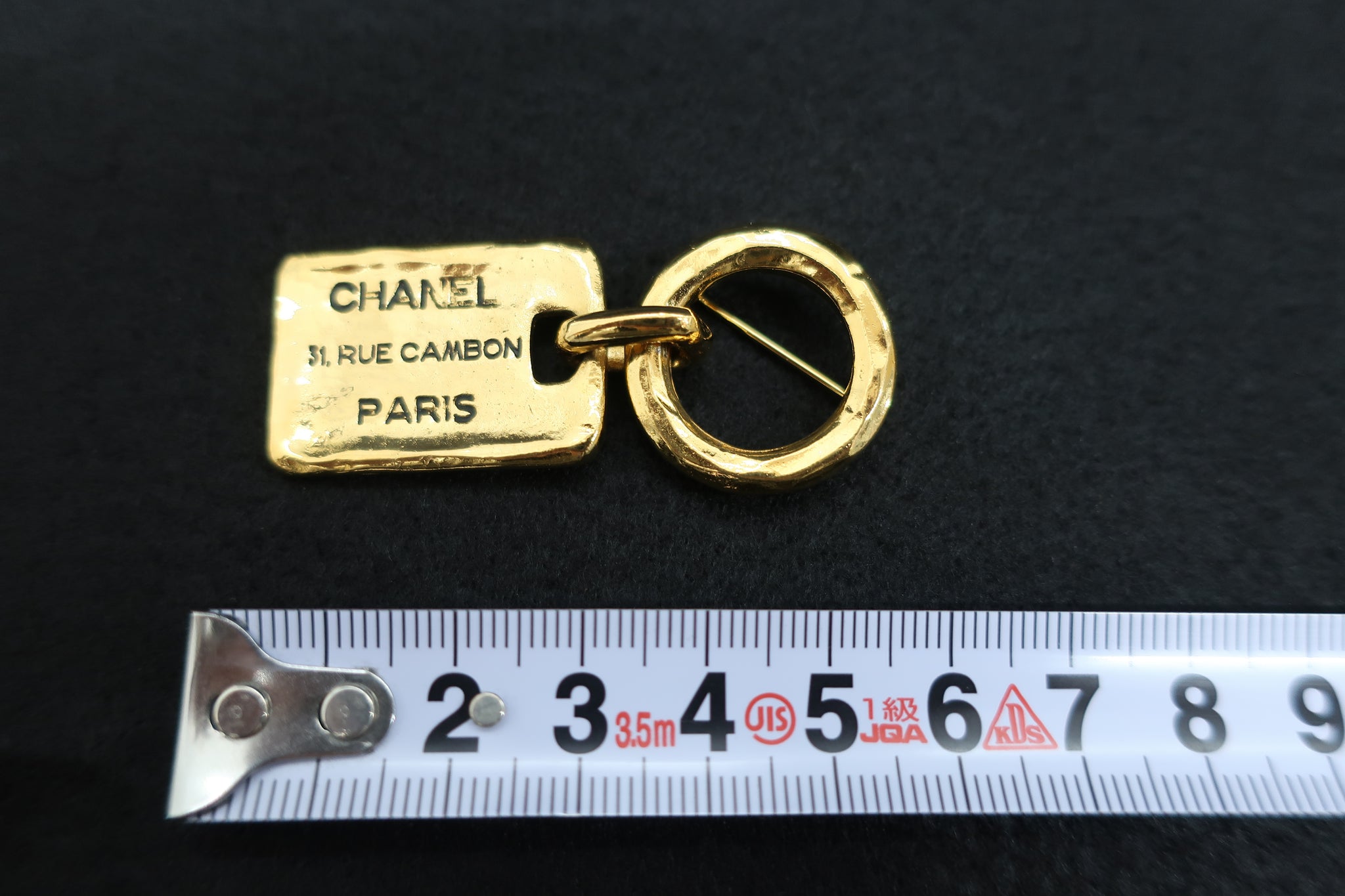CHANEL logo brooch Gold plate Gold Brooch 300070146 – BRANDSHOP-RESHINE