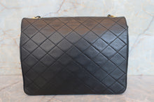 画像をギャラリービューアに読み込む, CHANEL/シャネル マトラッセチェーンショルダーバッグ ラムスキン ブラック/ゴールド金具 ショルダーバッグ 700080159
