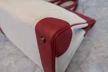 Load image into Gallery viewer, HERMES BIRKIN 35 Toile H/Graine Couchevel leather Beige/Rouge vif 〇Y Engraving Hand bag 800020061
