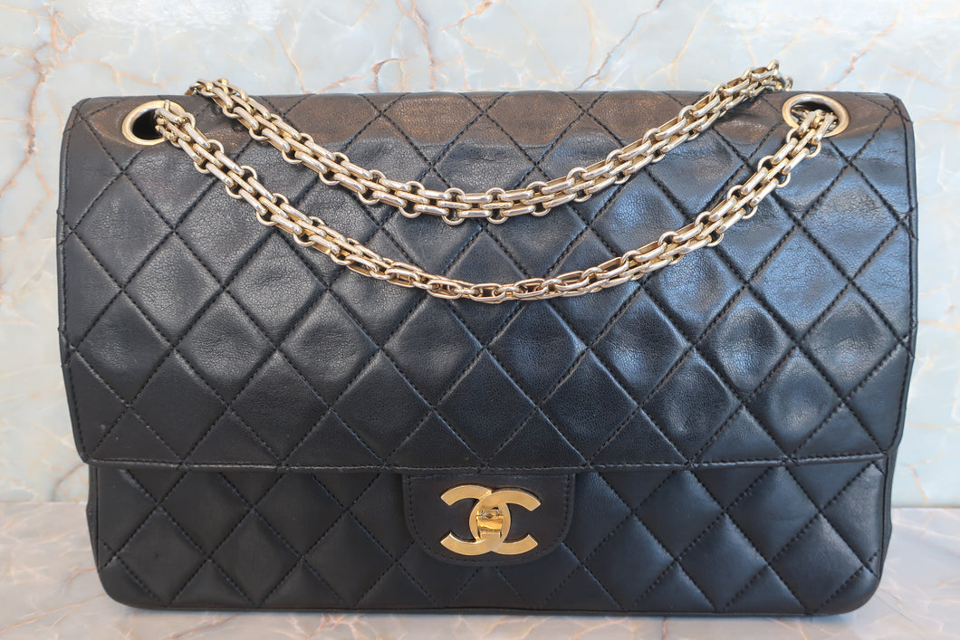 CHANEL Matelasse double flap chain shoulder bag Lambskin Black/Gold hadware Shoulder bag 600070111