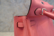 Load image into Gallery viewer, HERMES KELLY 25 Swift leather Rose azalee A Engraving Shoulder bag 700010030
