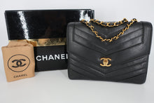 画像をギャラリービューアに読み込む, CHANEL/シャネル Vステッチチェーンショルダーバッグ ラムスキン ブラック/ゴールド金具 ショルダーバッグ 800100012
