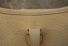 Load image into Gallery viewer, HERMES EVELYNE AMAZONE TPM Clemence leather Nata U Engraving Shoulder bag 600110045
