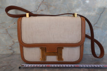 画像をギャラリービューアに読み込む, HERMES／エルメス コンスタンス24 トワルアッシュ/ボックスカーフ ベージュ/ナチュラル 〇I刻印 ショルダーバッグ 700100194
