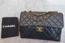 将图片加载到图库查看器，CHANEL/香奈儿 中号CF 单盖包 链条包 羊皮 Black/Gold hadware(黑色/金色金属) 肩背包 600070113
