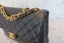 将图片加载到图库查看器，CHANEL/香奈儿 中号CF 单盖包 链条包 羊皮 Black/Gold hadware(黑色/金色金属) 肩背包 600070113
