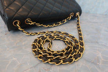 将图片加载到图库查看器，CHANEL/香奈儿 中号CF 单盖包 链条包 羊皮 Black/Gold hadware(黑色/金色金属) 肩背包 600070113
