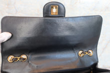 将图片加载到图库查看器，CHANEL/香奈儿 中号CF 单盖包 链条包 羊皮 Black/Gold hadware(黑色/金色金属) 肩背包 600070113
