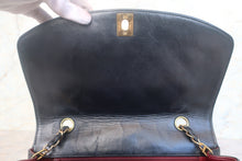 Load image into Gallery viewer, CHANEL  Diana matelasse chain shoulder bag Lambskin Black/Gold hadware Shoulder bag 700120113
