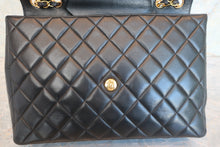 将图片加载到图库查看器，CHANEL/香奈儿 中号CF 单盖包 链条包 羊皮 Black/Gold hadware(黑色/金色金属) 肩背包 600070113
