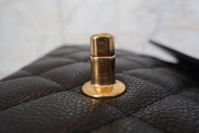 画像をギャラリービューアに読み込む, CHANEL/シャネル 中マトラッセWフラップWチェーンショルダーバッグ キャビアスキン ブラック/ゴールド金具 ショルダーバッグ 800010103
