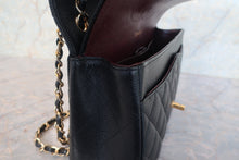 画像をギャラリービューアに読み込む, CHANEL/シャネル 中マトラッセWフラップWチェーンショルダーバッグ キャビアスキン ブラック/ゴールド金具 ショルダーバッグ 800010103
