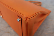 画像をギャラリービューアに読み込む, HERMES／エルメス オータクロア32 ヴォーエプソン オレンジ □L刻印 ハンドバッグ 800020016
