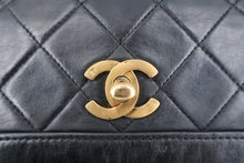 画像をギャラリービューアに読み込む, CHANEL/シャネル マトラッセチェーンショルダーバッグ ラムスキン ブラック/ゴールド金具 ショルダーバッグ 800090180
