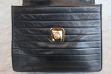 Load image into Gallery viewer, CHANEL CC mark shoulder bag Lambskin Black/Gold hadware Shoulder bag 600030078

